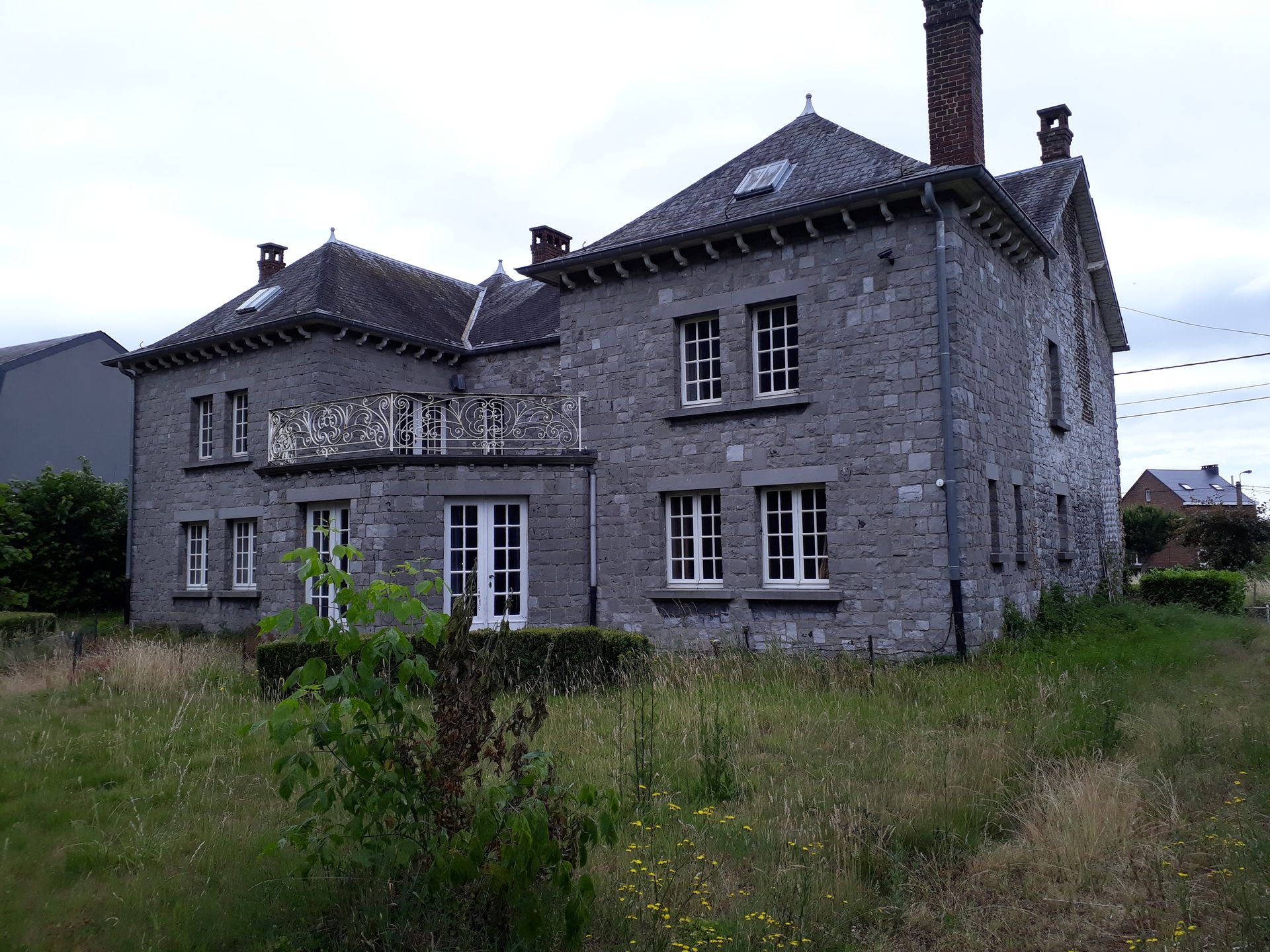 existant vue arrière